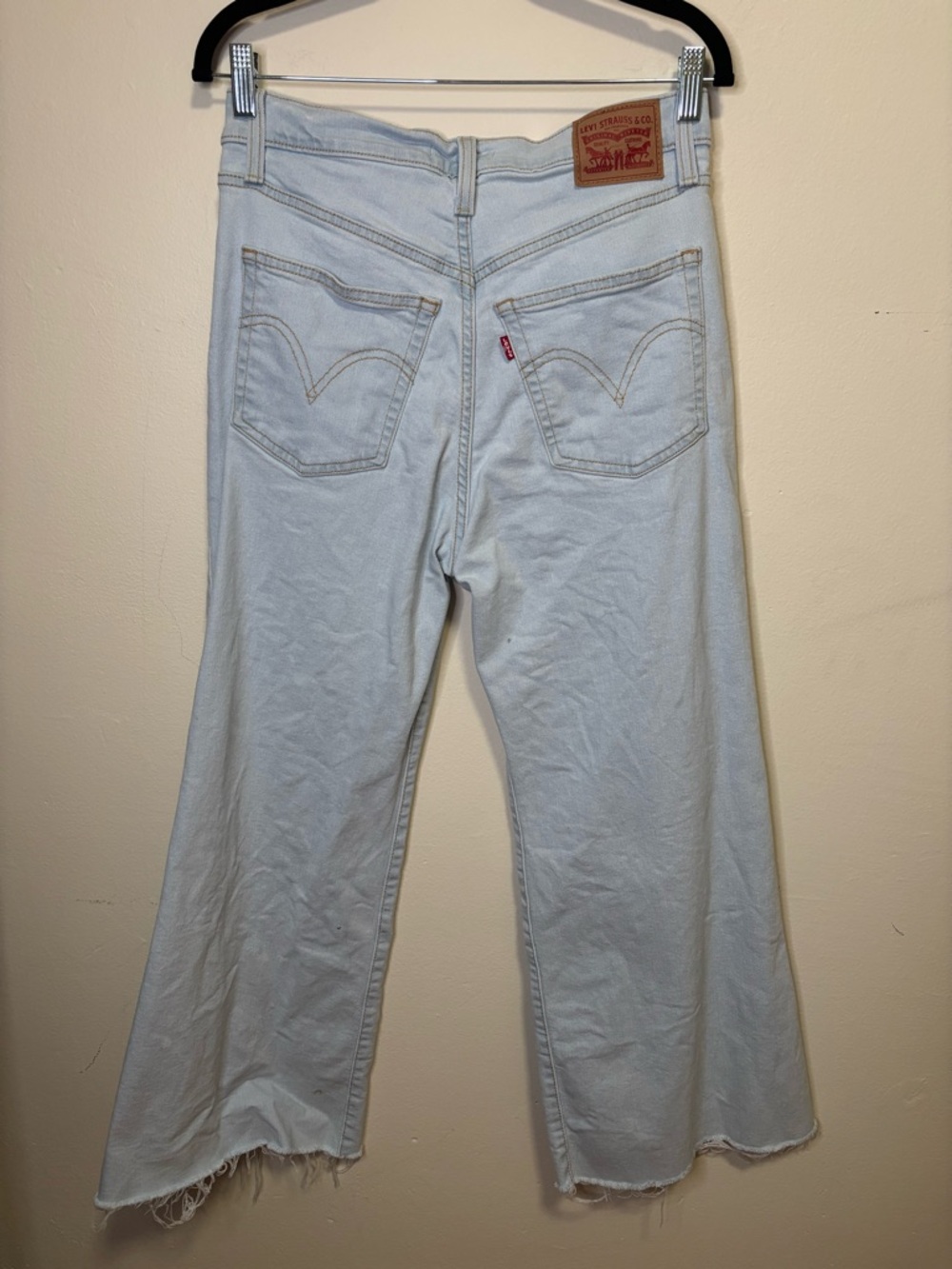 Levi's Light Denim Ribcage Bell Flare Jeans Size 30